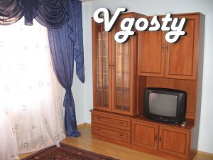 We offer a duhkomnatnuyu apartment pr.Sobornosti 42A - Apartments for daily rent from owners - Vgosty