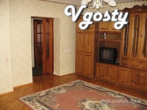 Podobovo on Vul. COUNTRYSIDE 2a bilja restaurant "Golden Dragon&q - Apartments for daily rent from owners - Vgosty