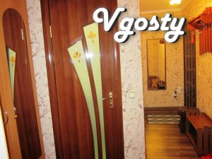Яскрава квартира в районі ЦУМу - Квартири подобово без посередників - Vgosty