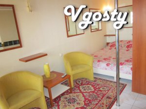 The day in stylish 1-bedroom. square-ra - the studio, his own. - Apartments for daily rent from owners - Vgosty
