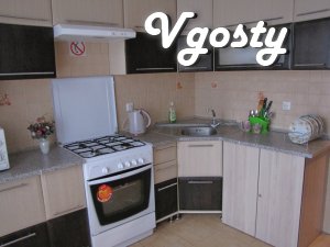 1 кімнатна квартира подобово  у новобудові (мікрорайон Канада) - Квартири подобово без посередників - Vgosty