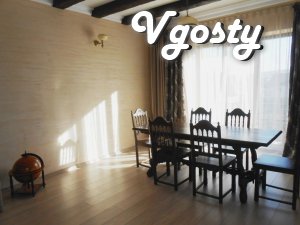 Prostornыy novopostroennыy pyatykomnatnыy trehэtazhnыy cottage - Apartments for daily rent from owners - Vgosty