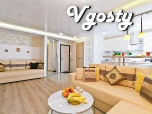 Bezuprechnoho vkusa posutochnoy design apartments in the city center - Apartments for daily rent from owners - Vgosty