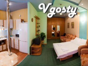 Квартира-студия с прекрасным расположением на главной площади города - Квартири подобово без посередників - Vgosty