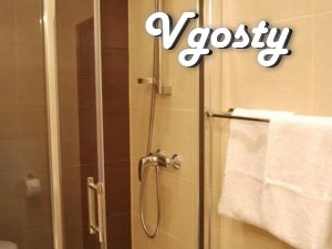 Большая трехкомнатная квартира с изолированными спальнями - Квартири подобово без посередників - Vgosty