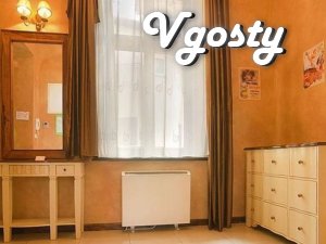 Відчуйте атмосферу Львова в цій 4-х кімнатній квартирі - Квартири подобово без посередників - Vgosty