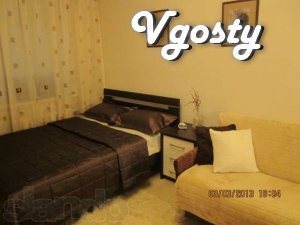 подобово комфортабельна квартира в центрі міста - Квартири подобово без посередників - Vgosty