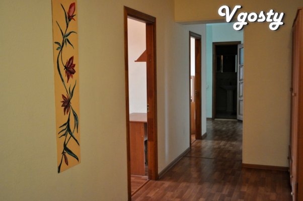 in Downtown rent-round 3-com. apartment - Apartments for daily rent from owners - Vgosty