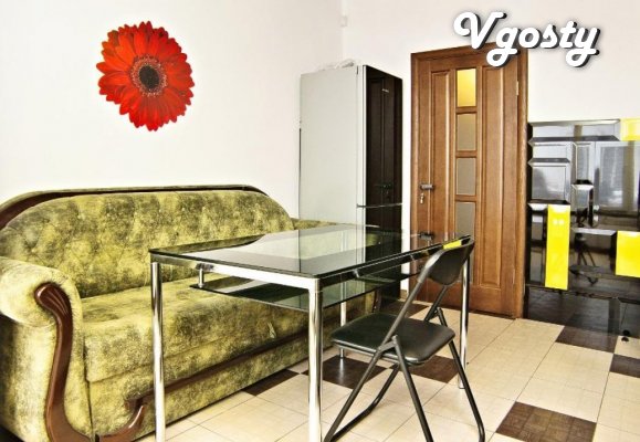 For 4 people in the center, the pump room 700m.vid - Apartments for daily rent from owners - Vgosty