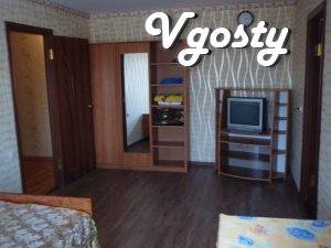2-х кімнатна квартира в Сімферополі подобово - Квартири подобово без посередників - Vgosty