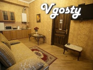 The apartment is on the square. Market - Apartments for daily rent from owners - Vgosty