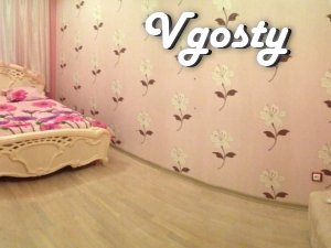 Здам 2к апартаменти в самому центрі Севастополя - Квартири подобово без посередників - Vgosty