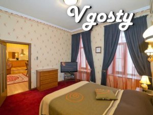 Невероятно комфортабельная квартира с четырьмя комнатами посуточно - Квартири подобово без посередників - Vgosty