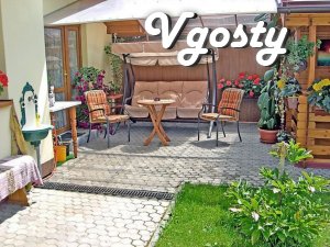Vivid domyk with besedkoy and pryusadebnыm tracts in Lviv - Apartments for daily rent from owners - Vgosty