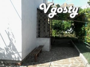 'At Valentina' - mini-hotel in Berdyansk - Apartments for daily rent from owners - Vgosty