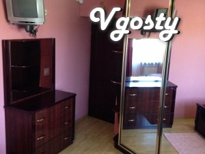 VIP-трикімнатна - Квартири подобово без посередників - Vgosty