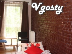 Окремі кімнати (7) подобово неподалік вокзалу - Квартири подобово без посередників - Vgosty