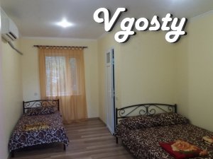 New mini-hotel Alex - 3 min. to the sea - Apartments for daily rent from owners - Vgosty