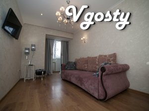 3 VIP to the sea, to-0%, accounting documents 3 c., Sea (Ilyichevsk) - Apartments for daily rent from owners - Vgosty