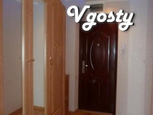 2 to the square VIP. daily, the commission is 0% g.Chernomorsk (Ilyich - Apartments for daily rent from owners - Vgosty