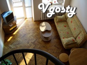3-com April in Yalta, next Naberezhnoy - Apartments for daily rent from owners - Vgosty