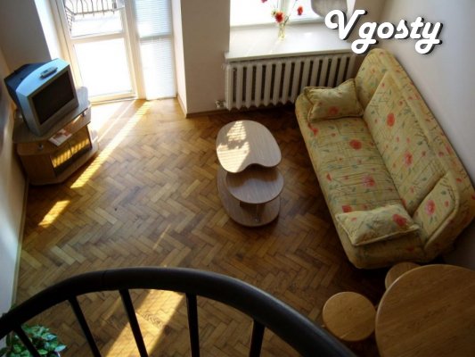 3-com April in Yalta, next Naberezhnoy - Apartments for daily rent from owners - Vgosty