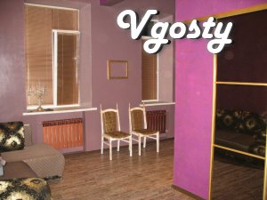 Rent YOUR square. on the corner of ul.Deribasovskoy pl.Sobornoy - Apartments for daily rent from owners - Vgosty