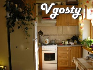 Berdyansk, rent 3 room. apartment in the center of - Apartments for daily rent from owners - Vgosty