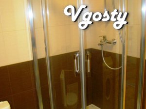 3- bedroom apartment is located in the VIP level building - Apartments for daily rent from owners - Vgosty