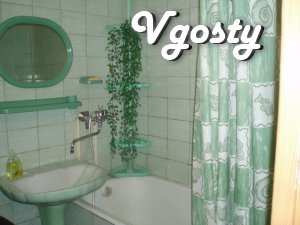 Подобово затишна квартира на вул.Титова - Квартири подобово без посередників - Vgosty